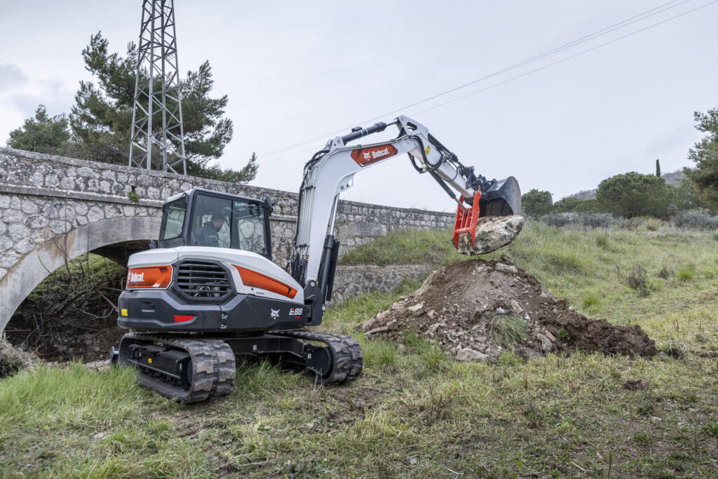 20220328_Bobcat_E88_7k_060